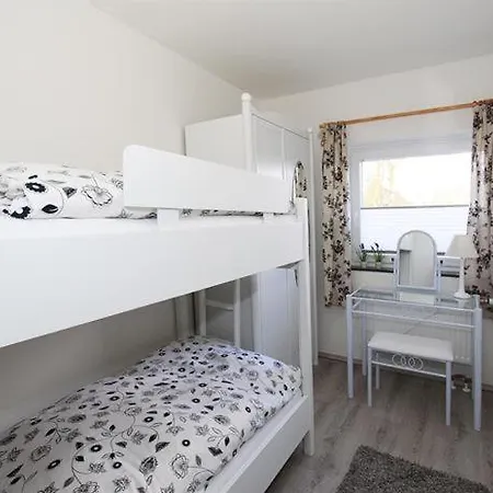 Kranichhof Apartament *